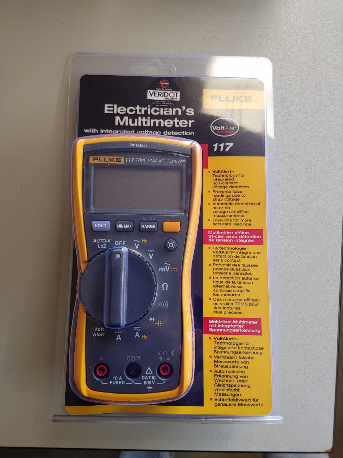 FLUKE ELECTRICIAN'S MULTIMETER