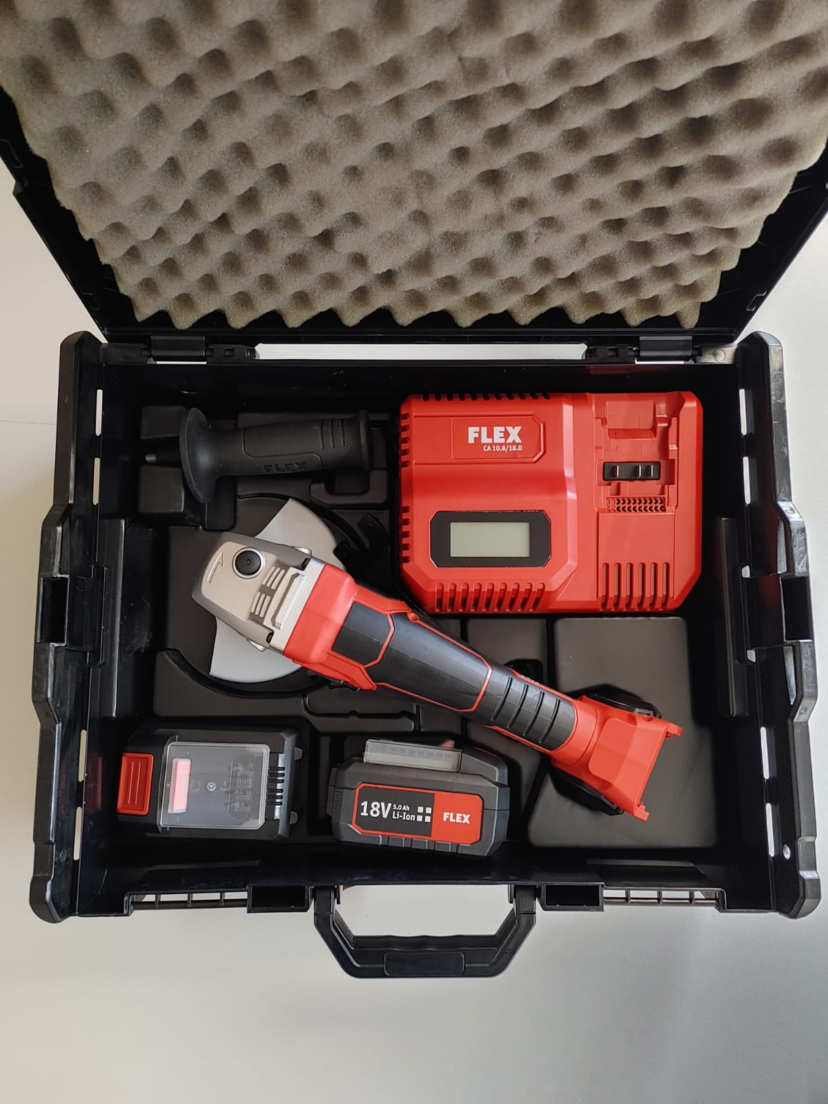 Flex cordless angle grinder