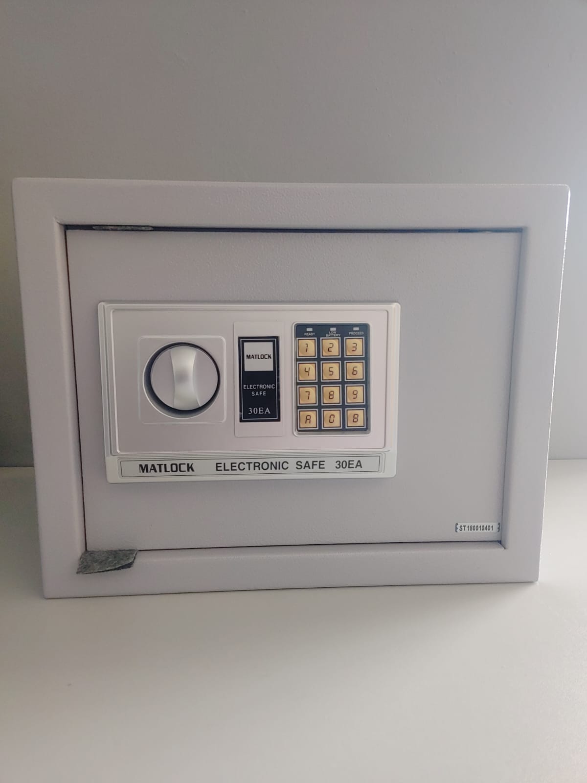 MATLOCK ELECTRONIC SAFE