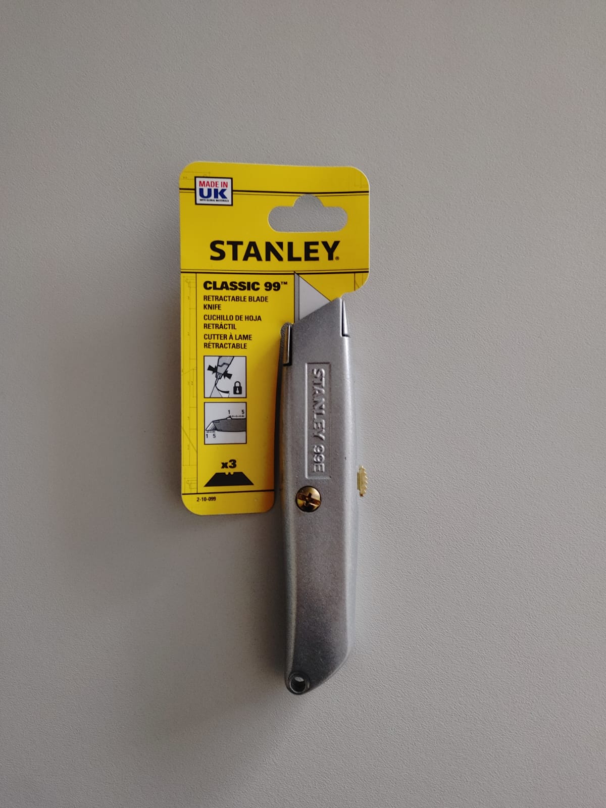 STANLEY RETRACTABLE KNIFE