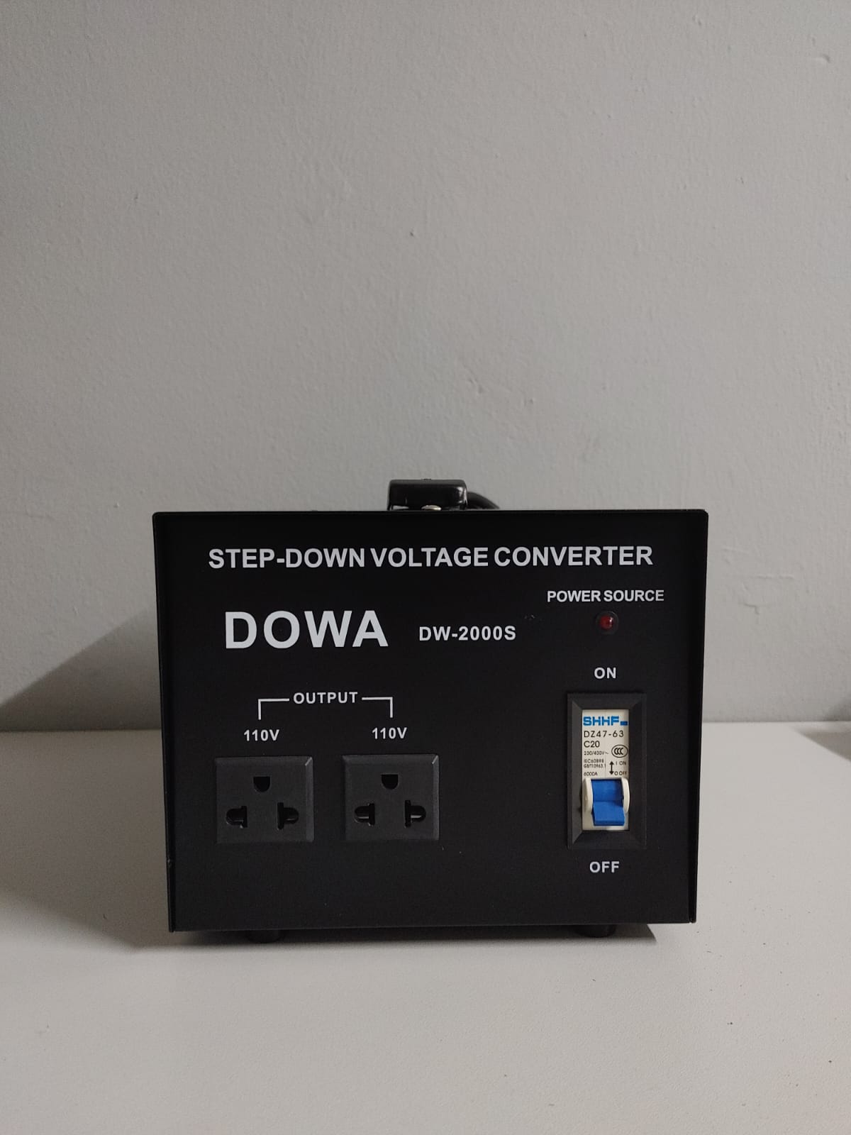 STEP DOWN VOLTAGE CONVERTER
